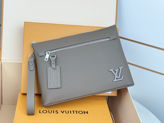 Louis Vuitton Takeoff Pouch Mocha Brown M11486